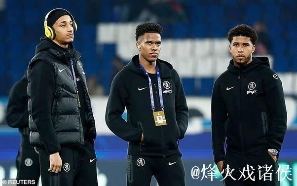 邮报:埃斯特旺对未能出战本周欧冠感到失望 邮报:埃斯特旺对未能出战本周欧冠感到失望