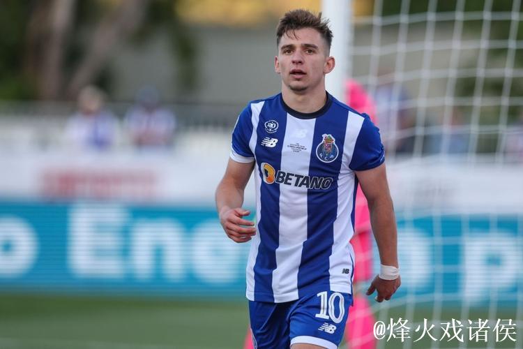 葡媒:尤文没有对小孔塞桑提出正式报价;球员拒绝加盟埃弗顿 葡媒:尤文没有对小孔塞桑提出正式报价;球员拒绝加盟埃弗顿